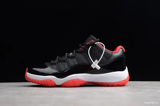 Low 11 528895-012 Retro  Red Air mens "Bred" Jordan Black 0407